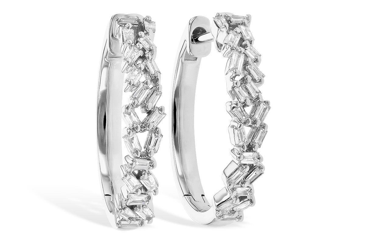 G291-76340: EARR .26 TW BAGUETTES
