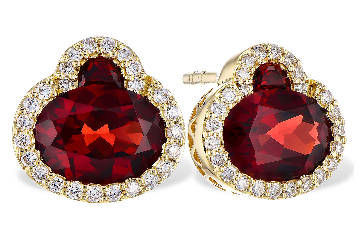 M291-80894: EARR 2.85 TW GARNET 3.06 TGW