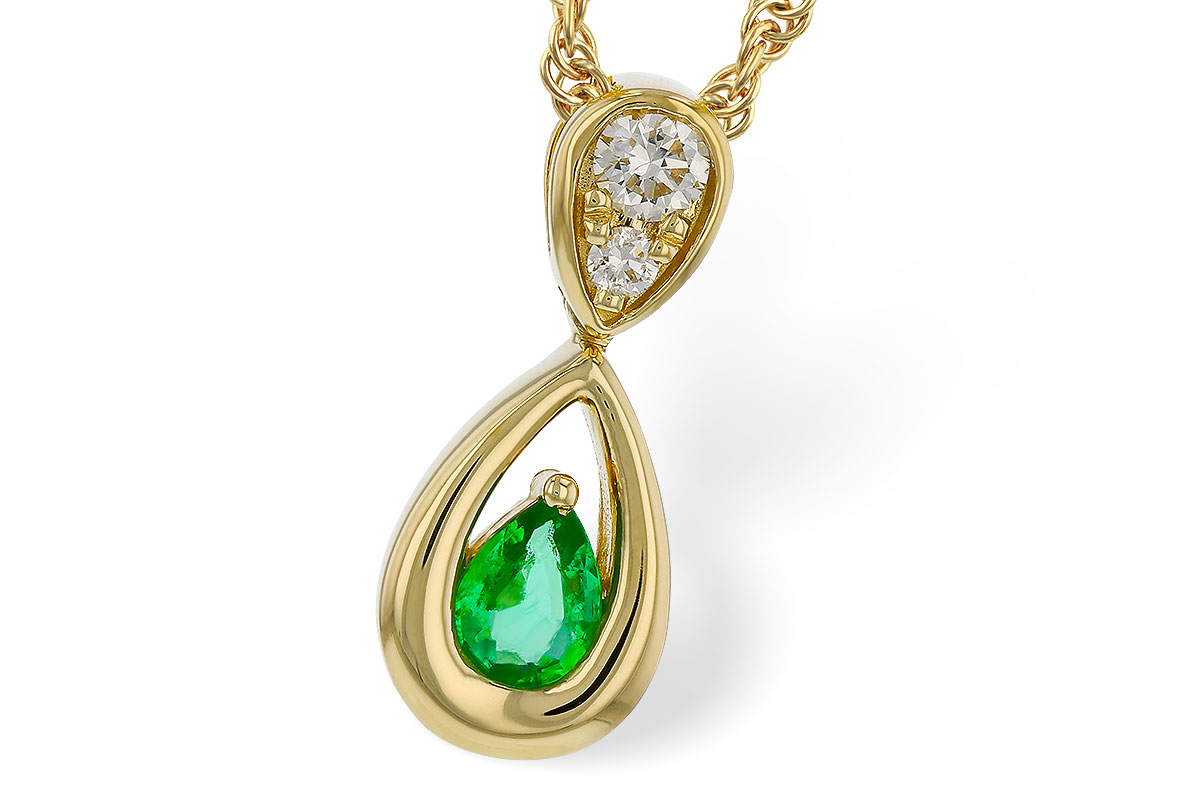 M293-59049: NECKLACE .10 EMERALD .16 TGW (4x3 EMER)